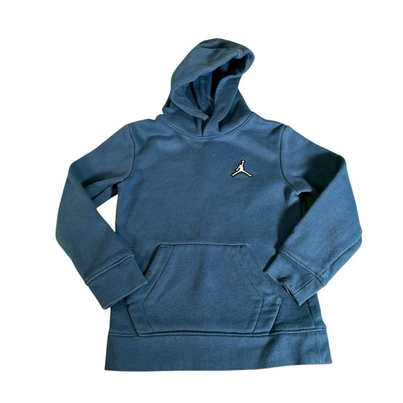 Nike Jordan Boys 3 Pc Bundle Hoodie Shorts Tee Size 5–6Y Medium Red Blue Gray - Picture 6 of 12